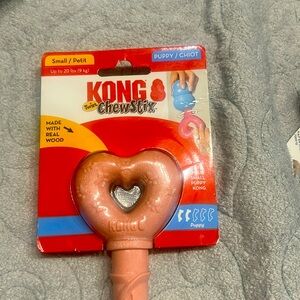 KONG S
Twist
ChewStix puppy small